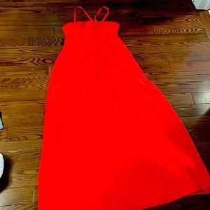 BCBG MAXAZRIA size 4